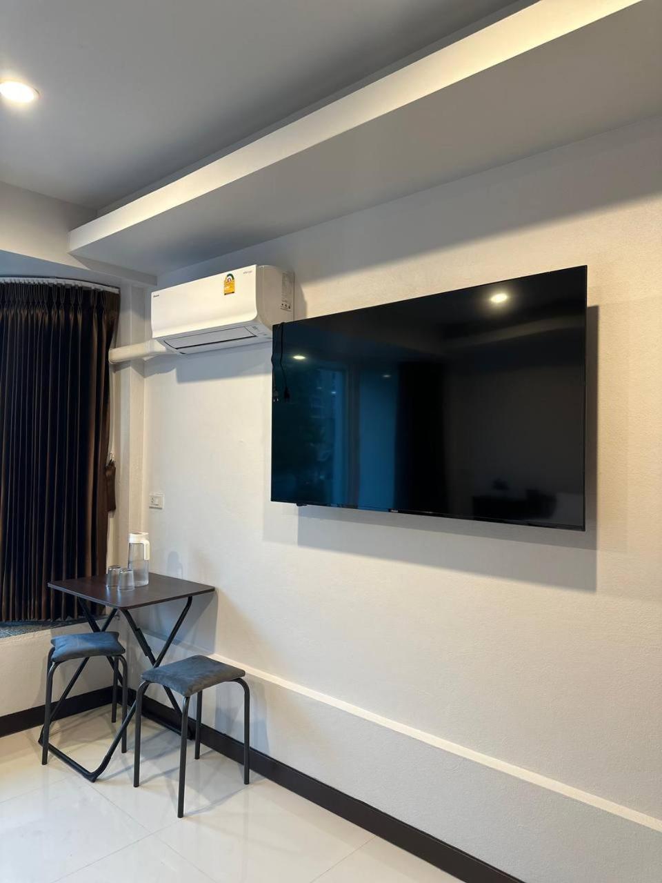 Chris Jay @ Cnx Apartment Чиангмай Екстериор снимка