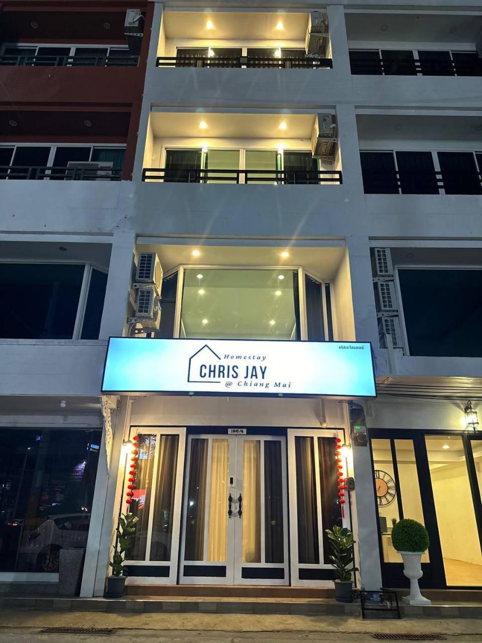 Chris Jay @ Cnx Apartment Чиангмай Екстериор снимка